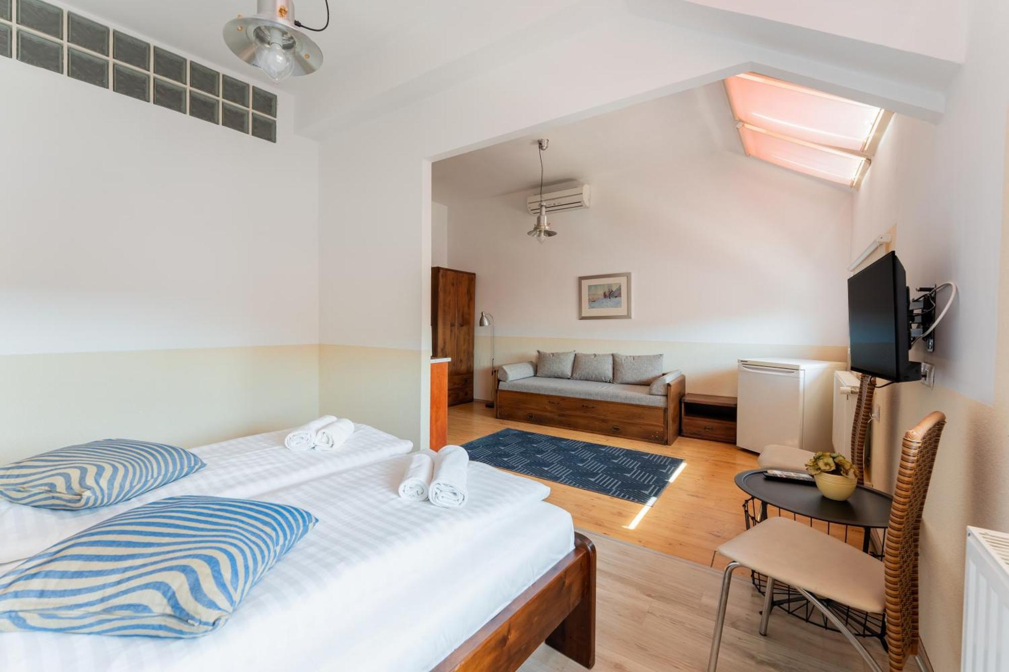 Oazis Hotel*** Отель Надьканижа