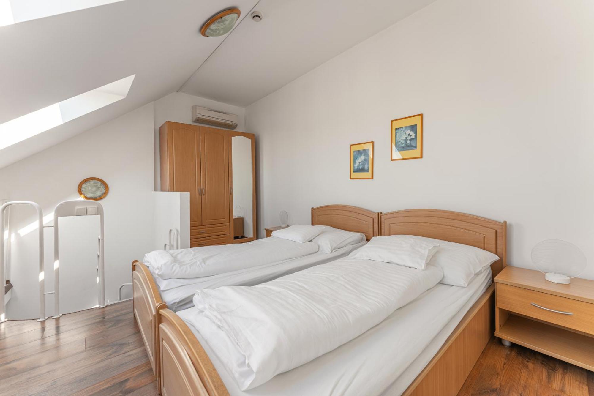 Hotel Oazis Hotel*** 4*