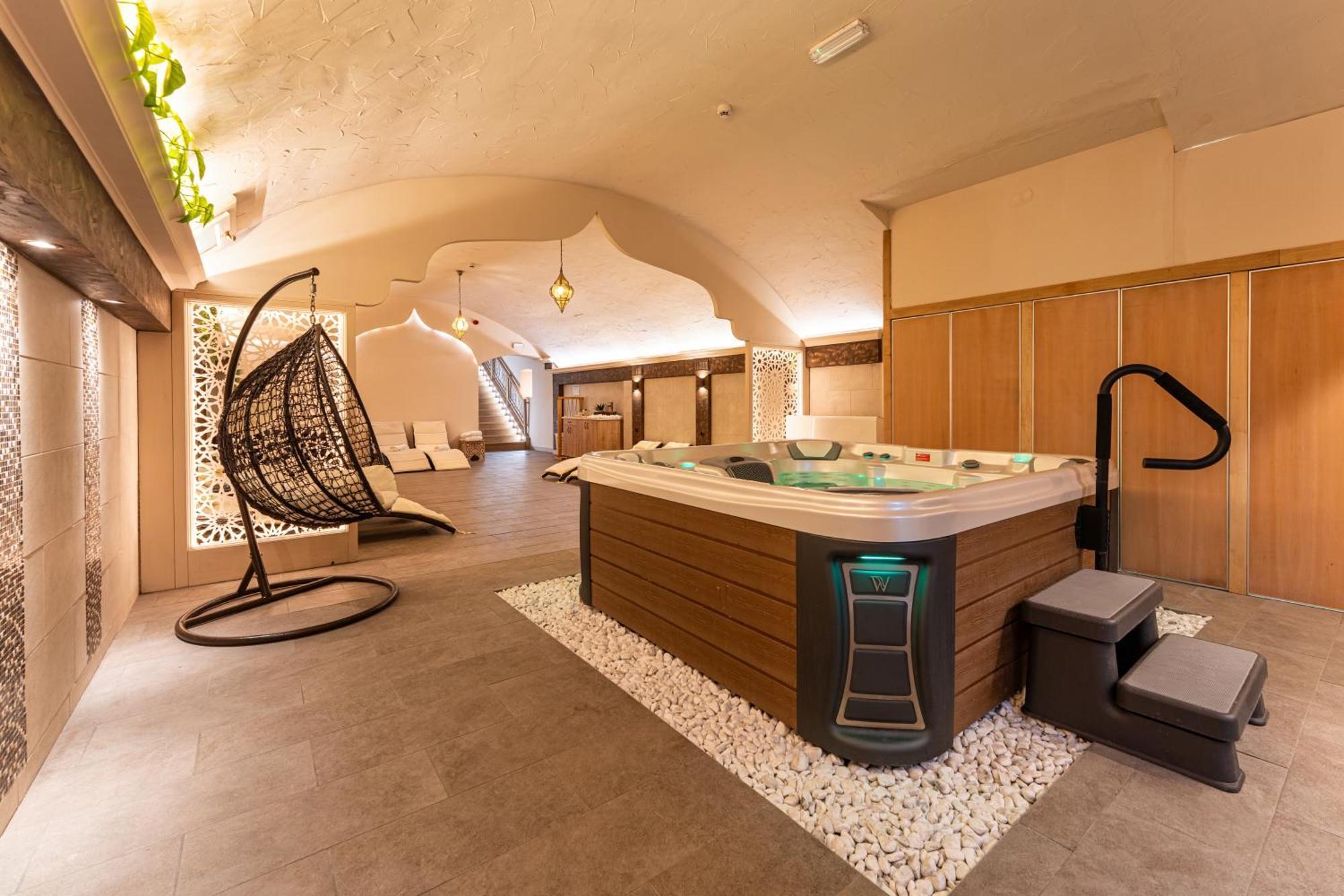 Oazis Hotel*** 4*
