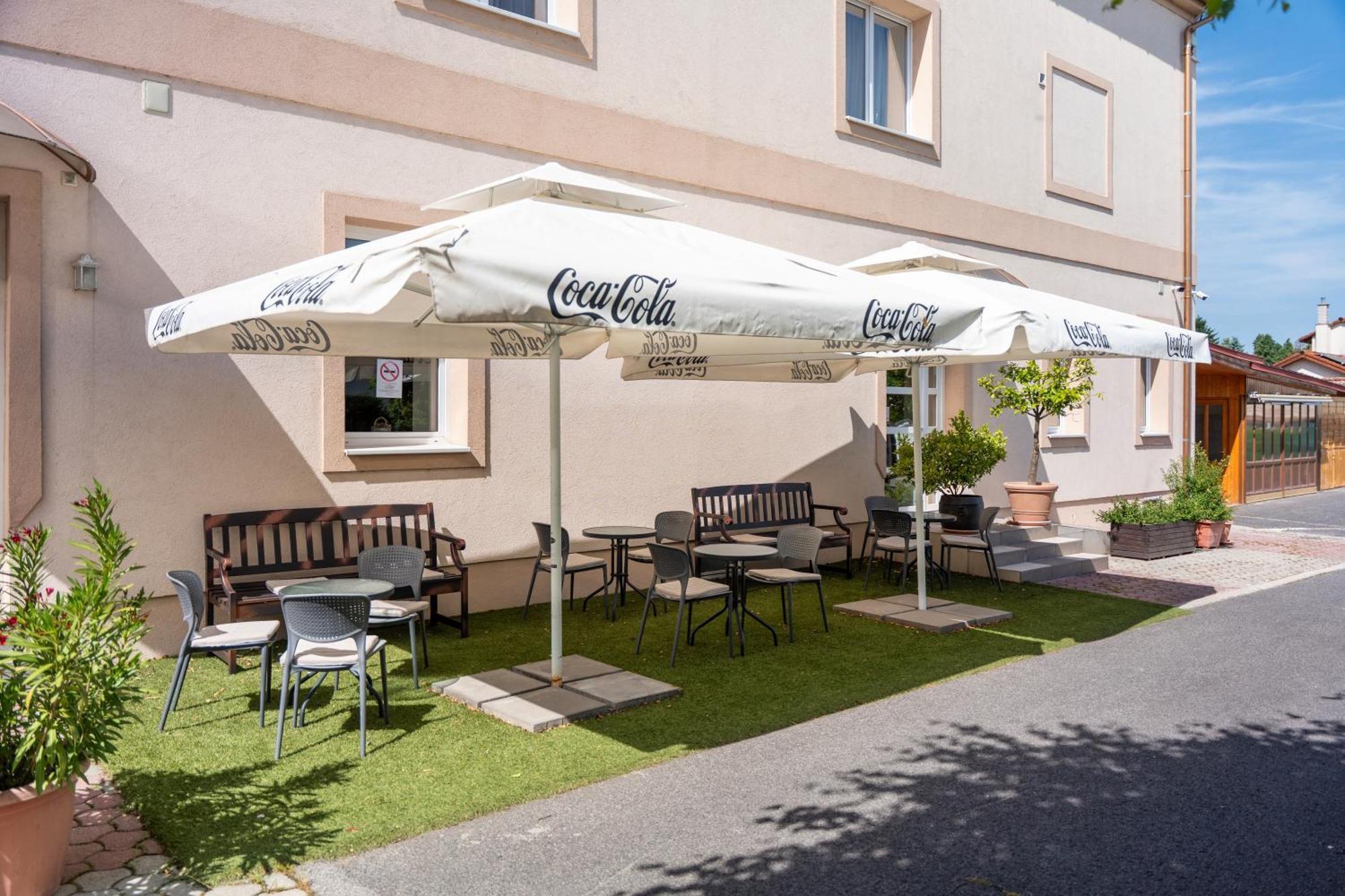 Oazis Hotel***