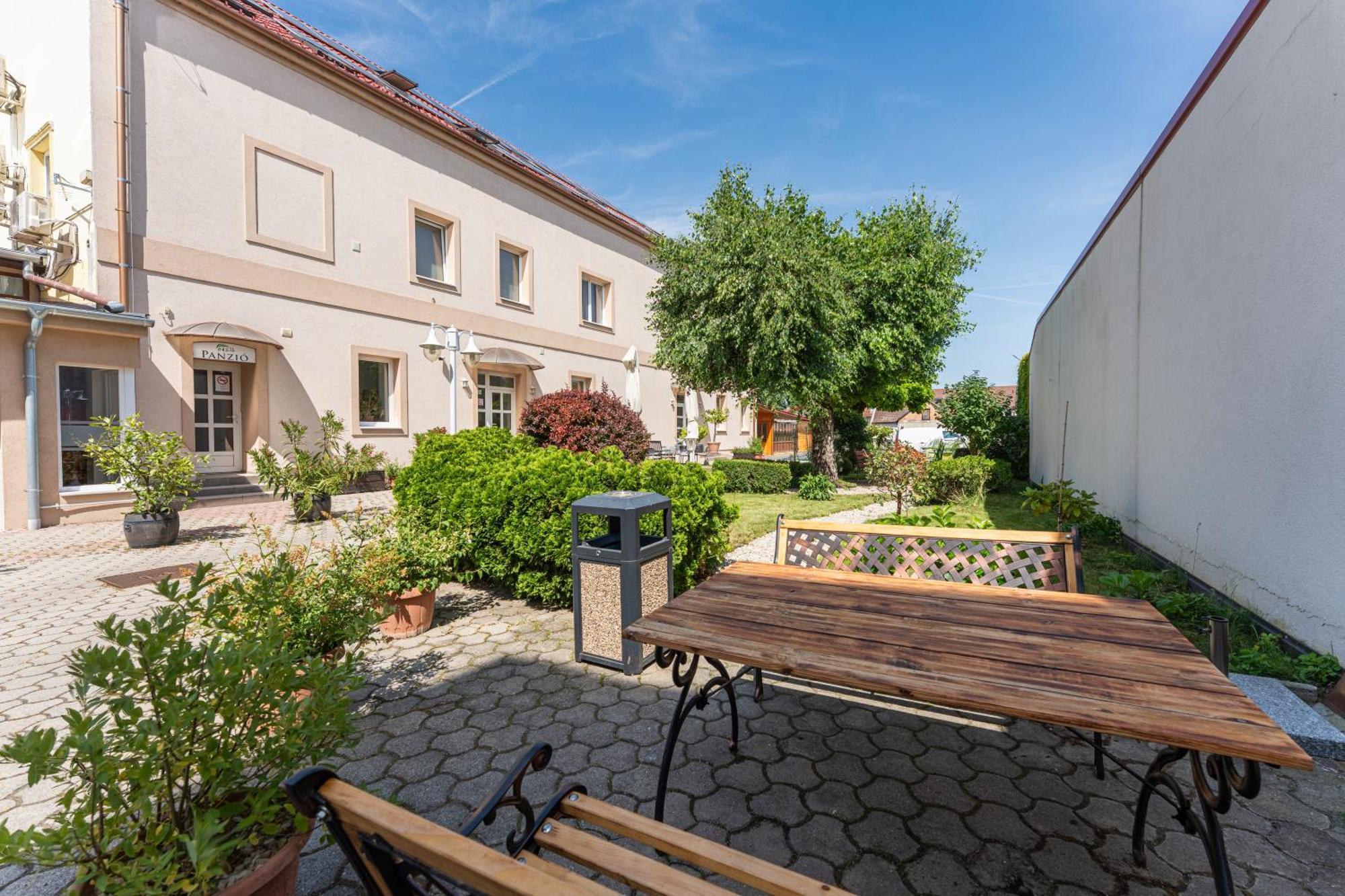 Oazis Hotel*** Hotel
