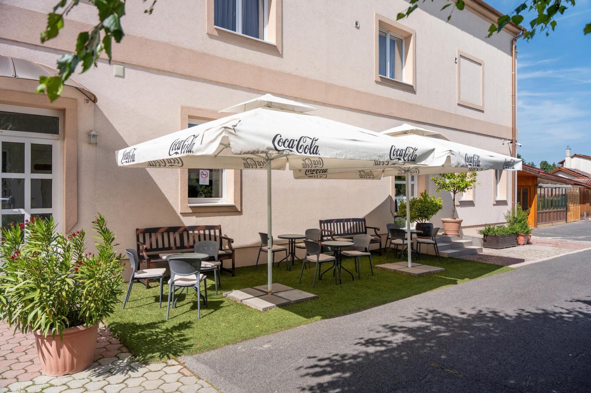 Oazis Hotel*** 4*