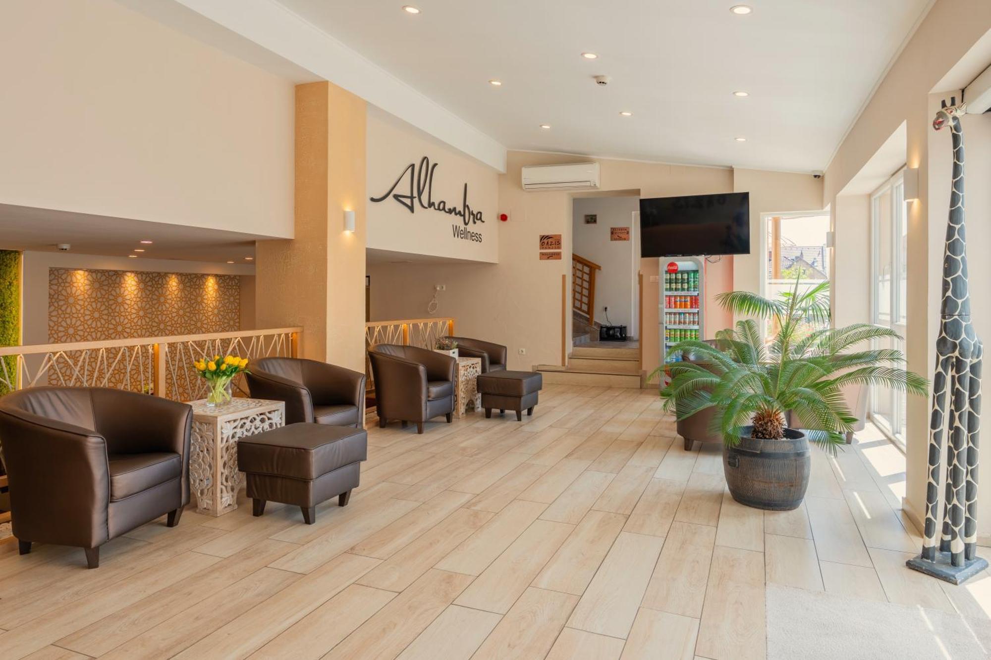 Oazis Hotel*** 4*