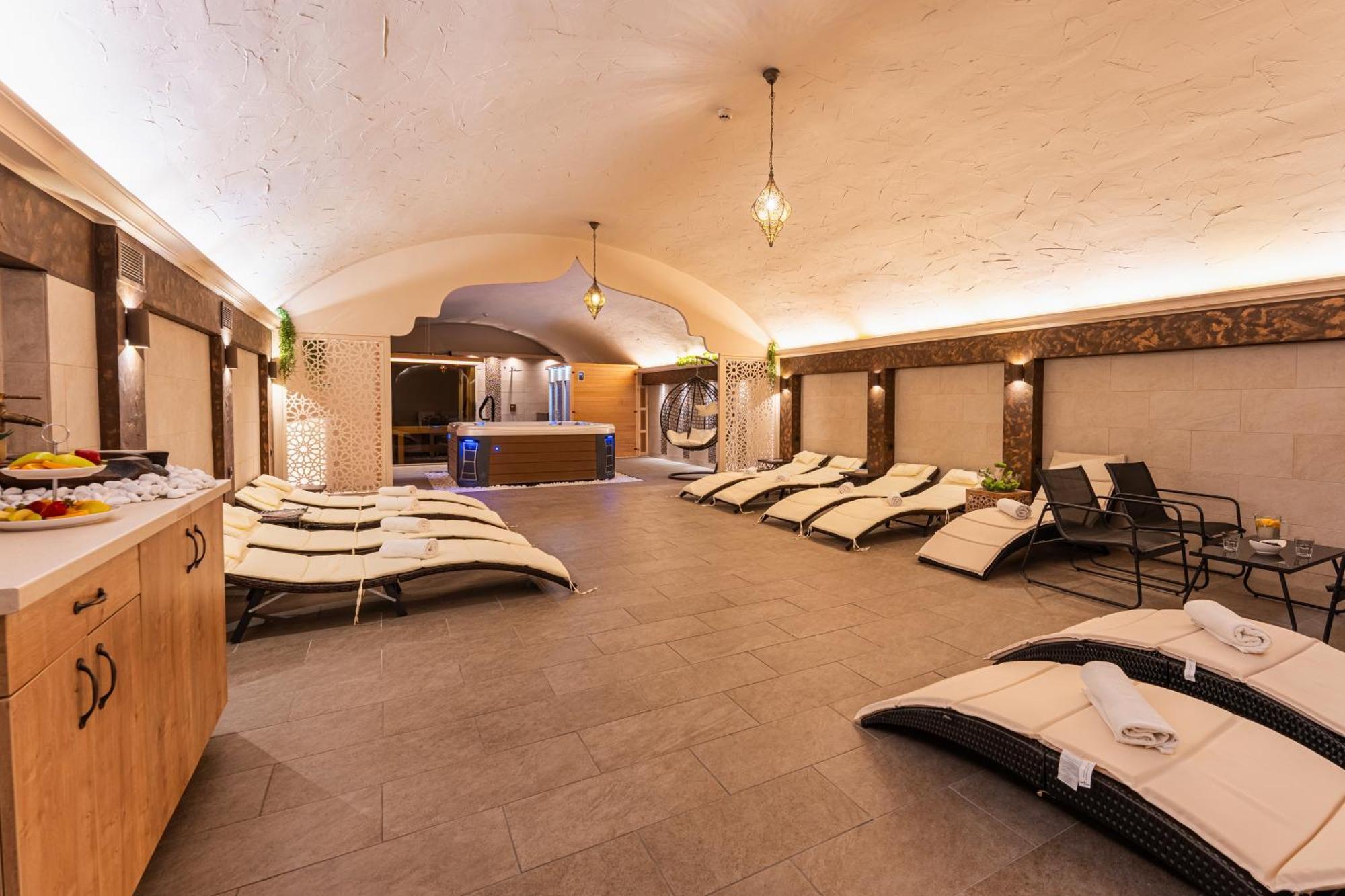 Отель Oazis Hotel*** 4*