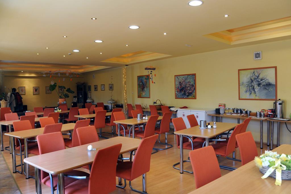 Hotel Oazis Hotel***
